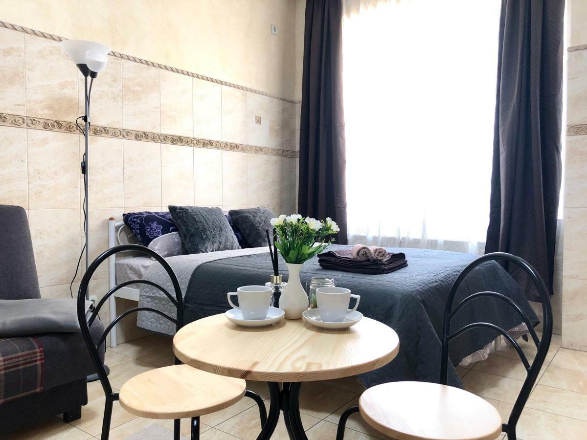 Modern Aparthotel Near Metro Pecherska Kyjev Exteriér fotografie