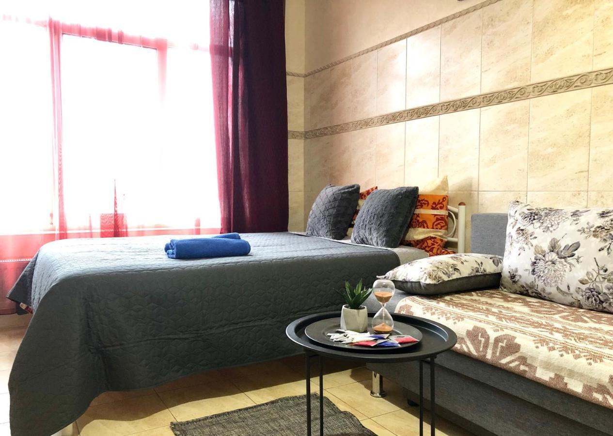 Modern Aparthotel Near Metro Pecherska Kyjev Exteriér fotografie